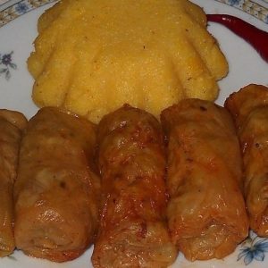 Sarmale cu carne si mamaliguta - 500 g